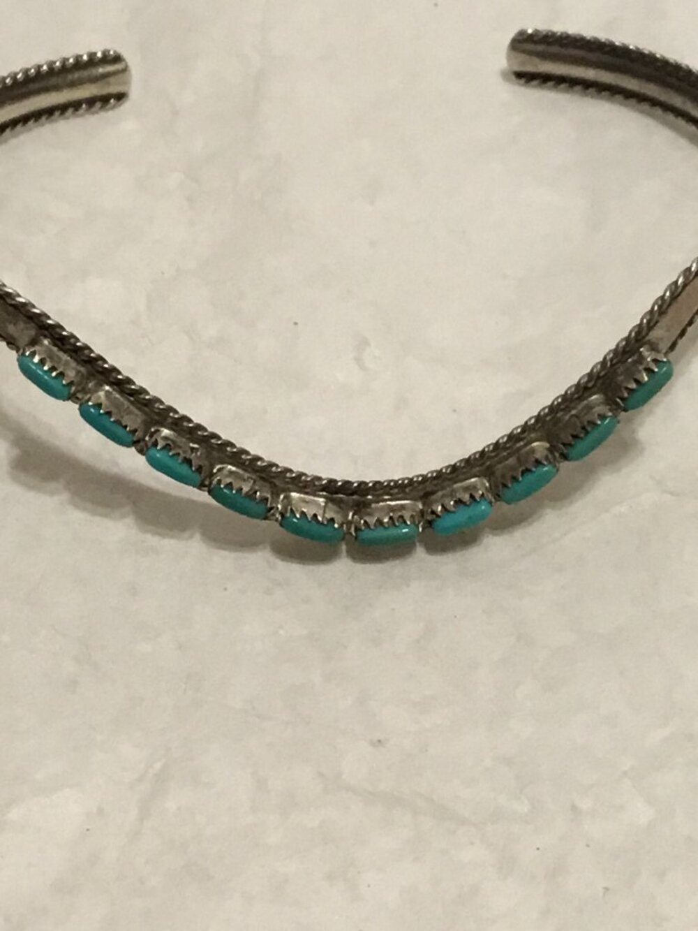 Fabulous sterling silver and turquoise cuff bracelet - Navaho?? - Picture 5 of 10